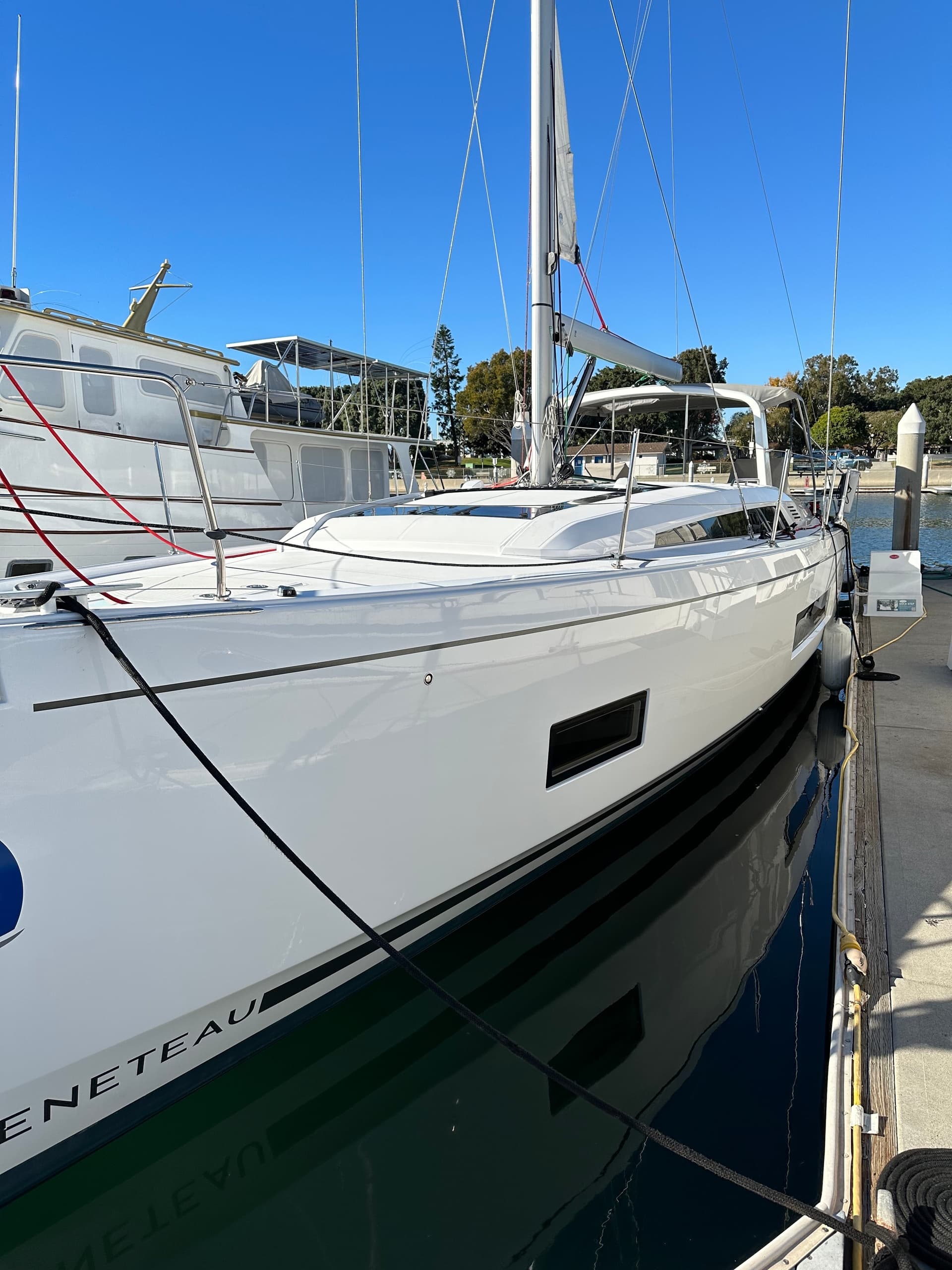 Sail the Stunning Santa Monica Coast with MANHATTAN 51ft