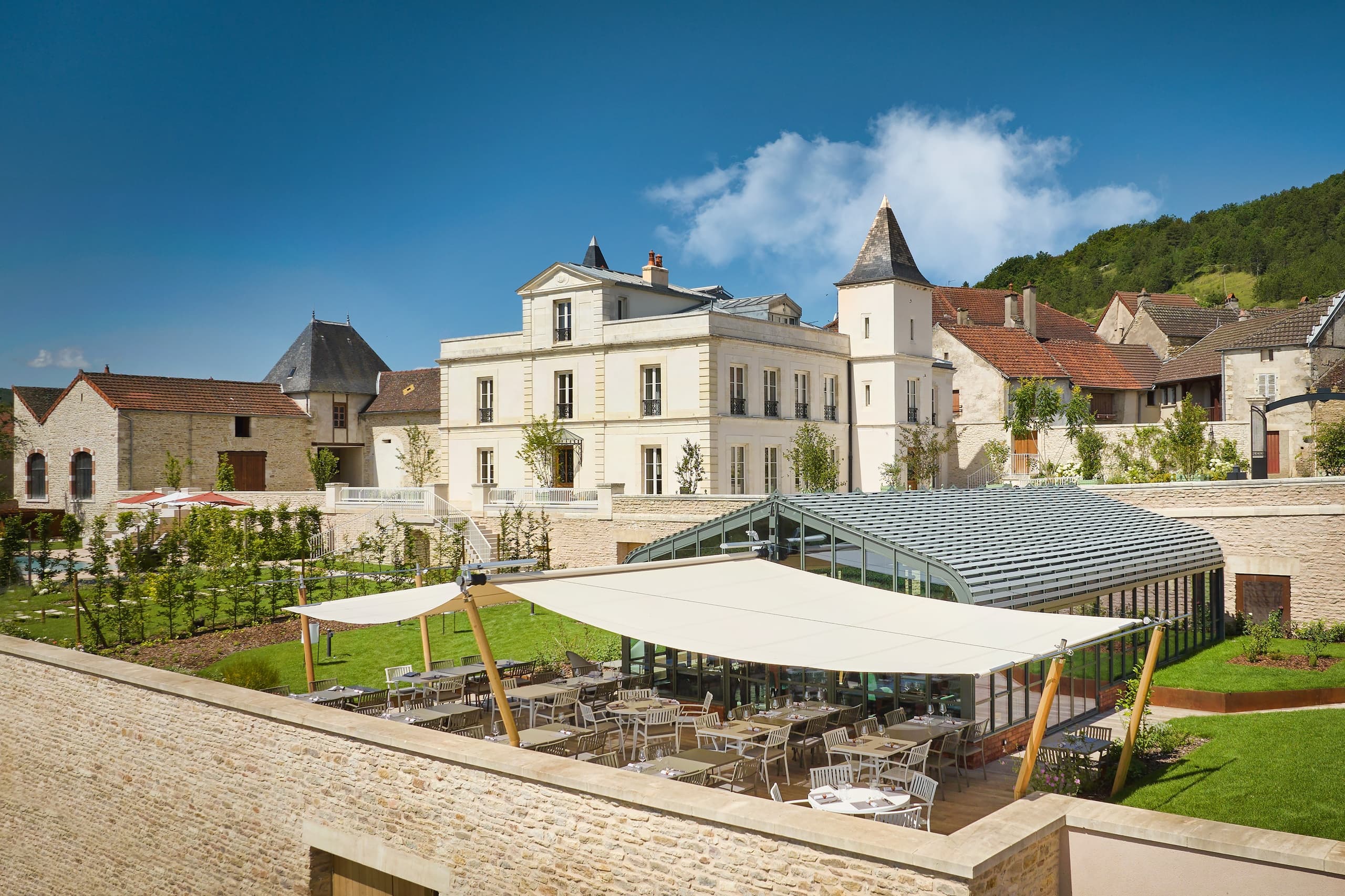 Gourmet Terrace Tastings at Château de Saint-Aubin