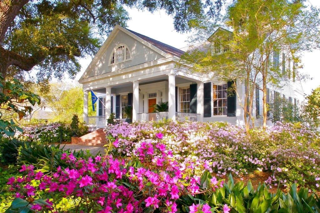 Historic Home Tours with Natchez Pilgrimage: The Burn 1832