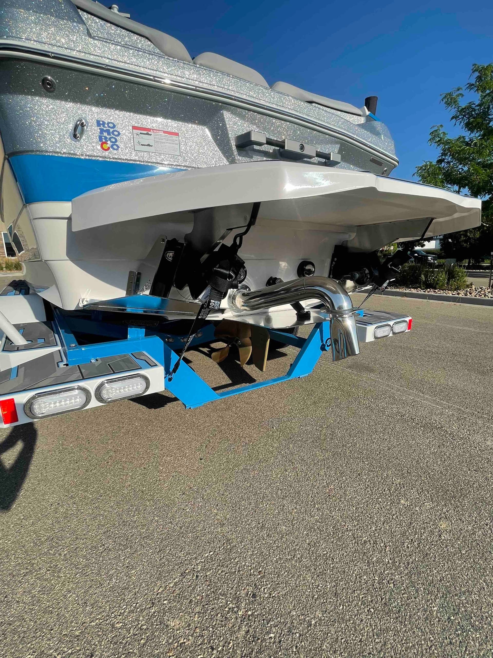Supra SE 550 Wake Boat Rentals at Boyd Lake: 16-Person Luxury Wake Experience photo 3