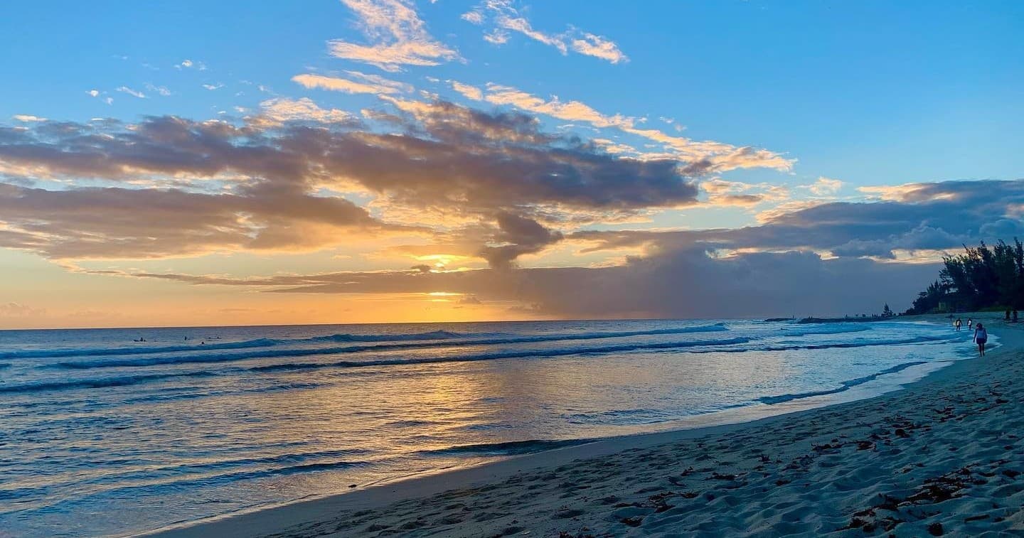 Ladies Night Surfing on Ogunquit Beach — 1.5-Hour Women-Only Evening Lesson