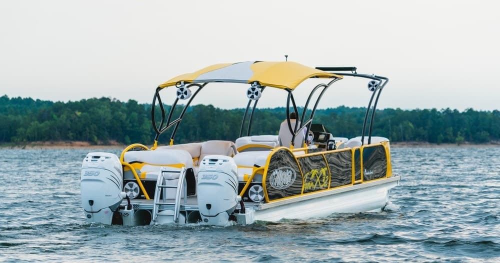 Luxury Powertoon Adventure on Austin’s Stunning Lakes