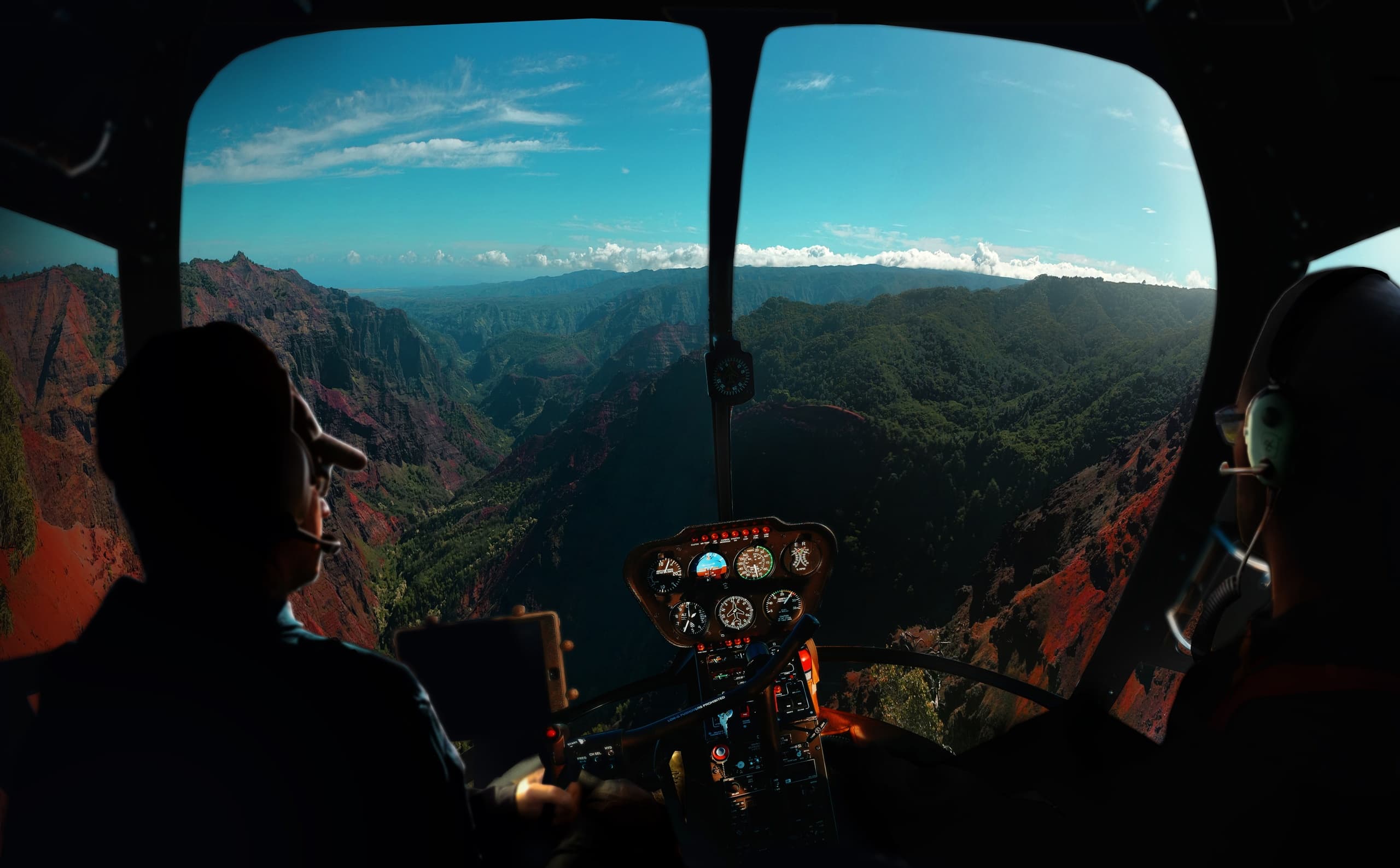 Helicopter Flights Over Barcelona & Montserrat | Helicóptero Barcelona