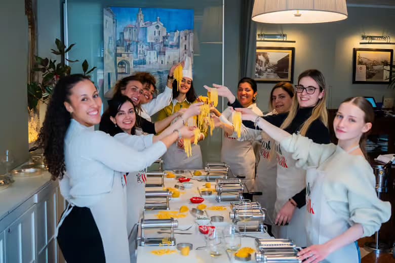 Hands-On Pasta and Gelato Class Next to Verona's Arena