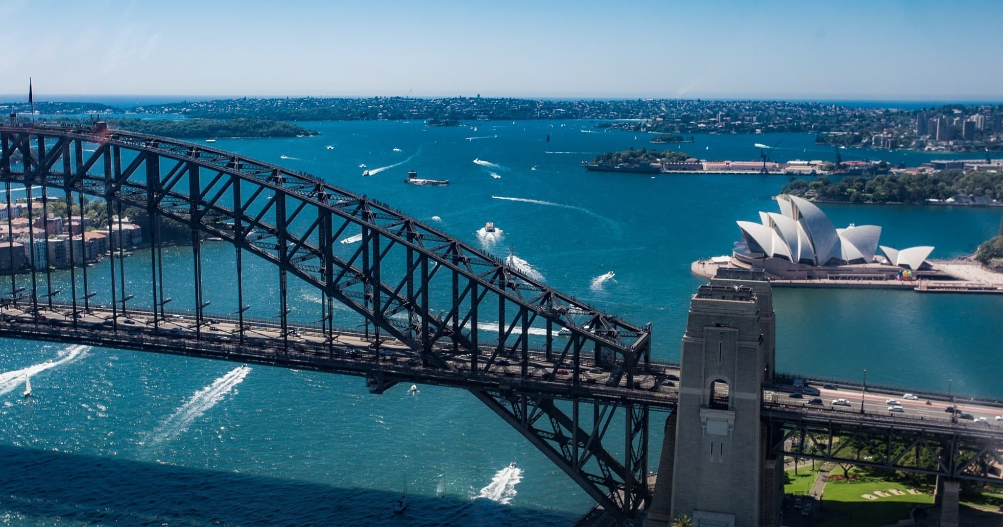 Discover Sydney from the Sky: Harbour & Beach Discovery Helicopter Tour