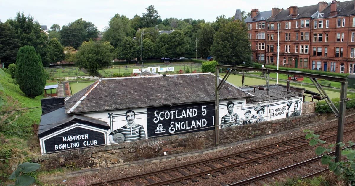 Land Adventures: The Three Hampdens Walking Tour in Glasgow