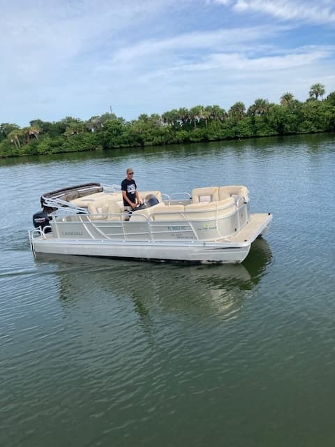 Boat Charter in New Smyrna Beach with Sand Dollar Boat Rentals