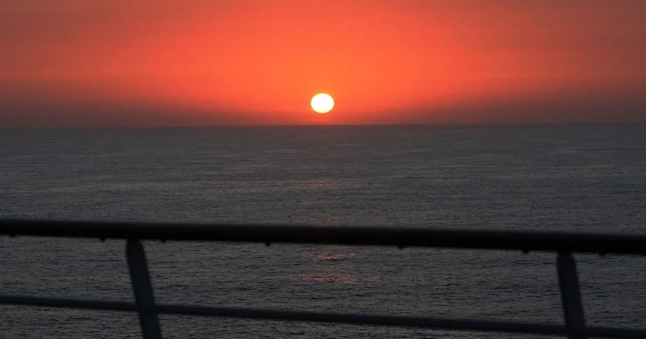 Experience a Folly Beach Sunset Cruise: Tranquil Waterways and Stunning Coastal Views