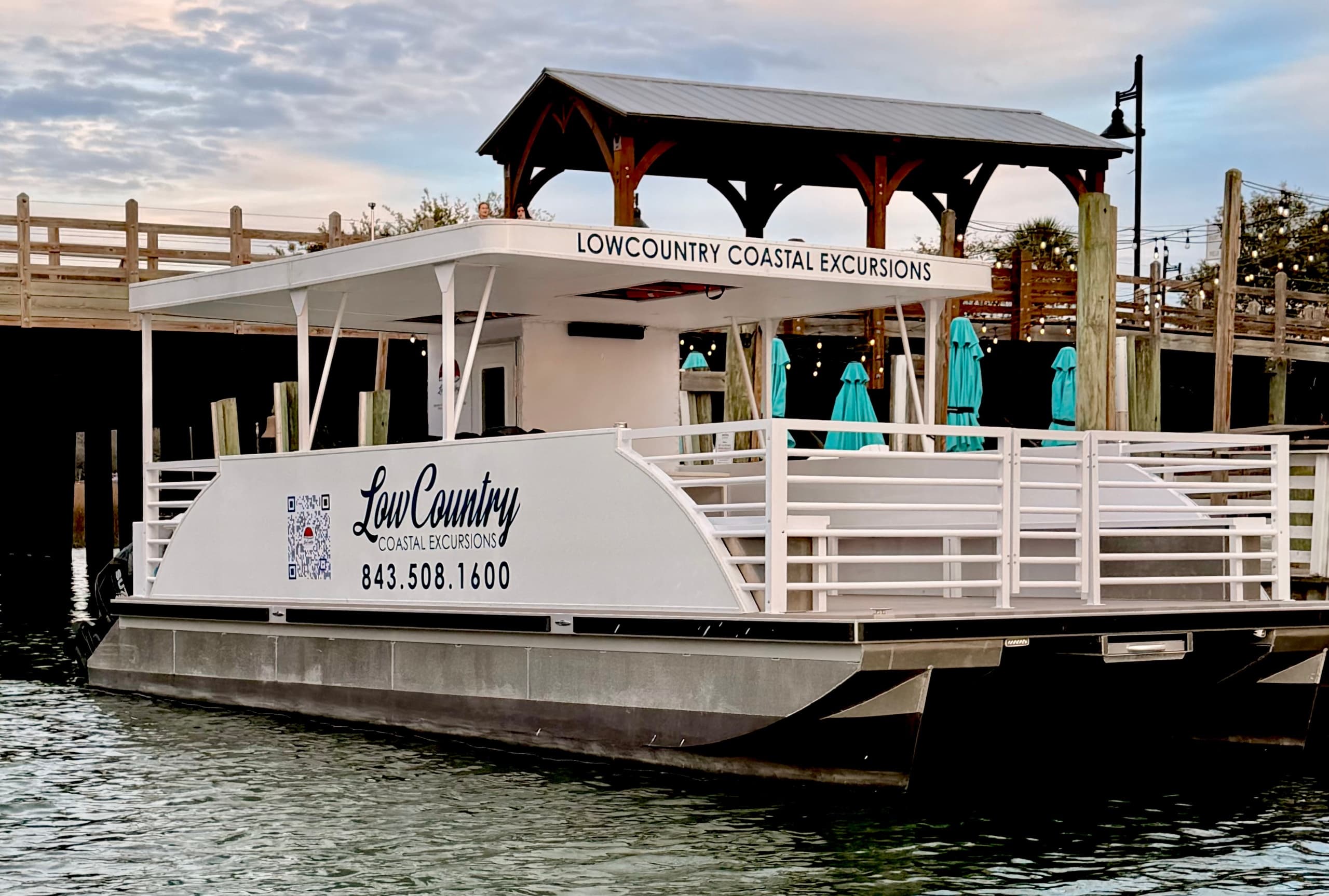Sunset Boat Tour from Shem Creek: 2-Hour Charleston Harbor Cruise