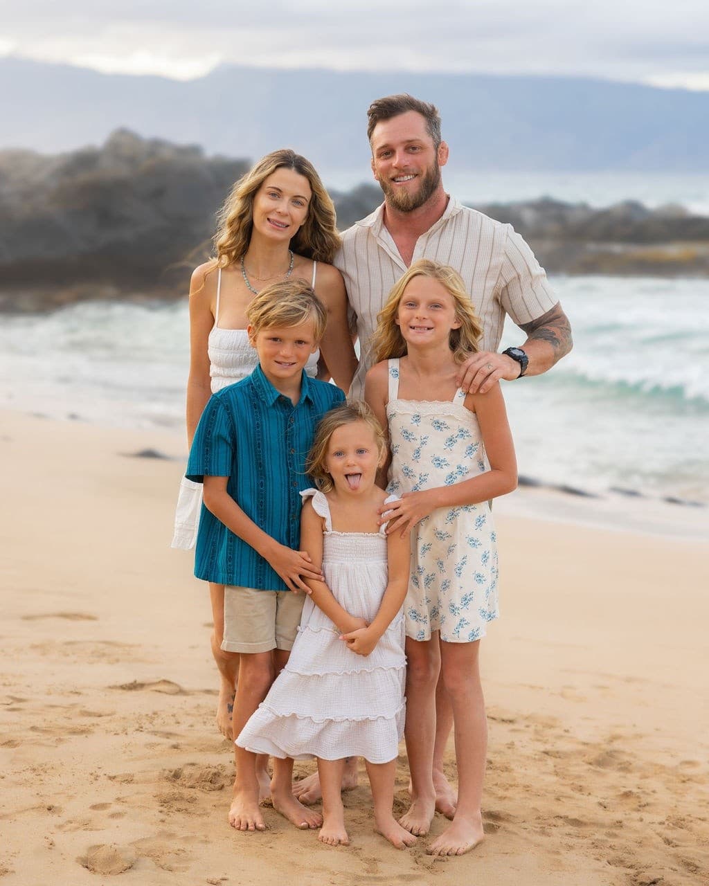Sunset Ohana Portraits on West Maui Beaches photo 4