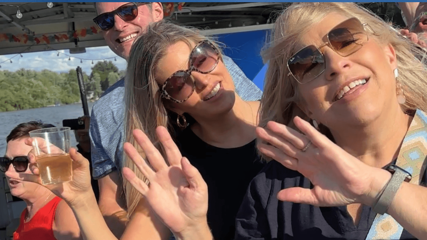 Seneca River Happy Hour Cruise with Syracuse Boat Tours