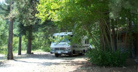 RV Camping & Hot Tub Retreat at 59er Diner & Cabins