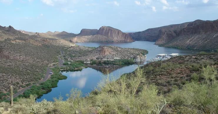 Explore the Stunning Apache Trail: Scottsdale Private Tour