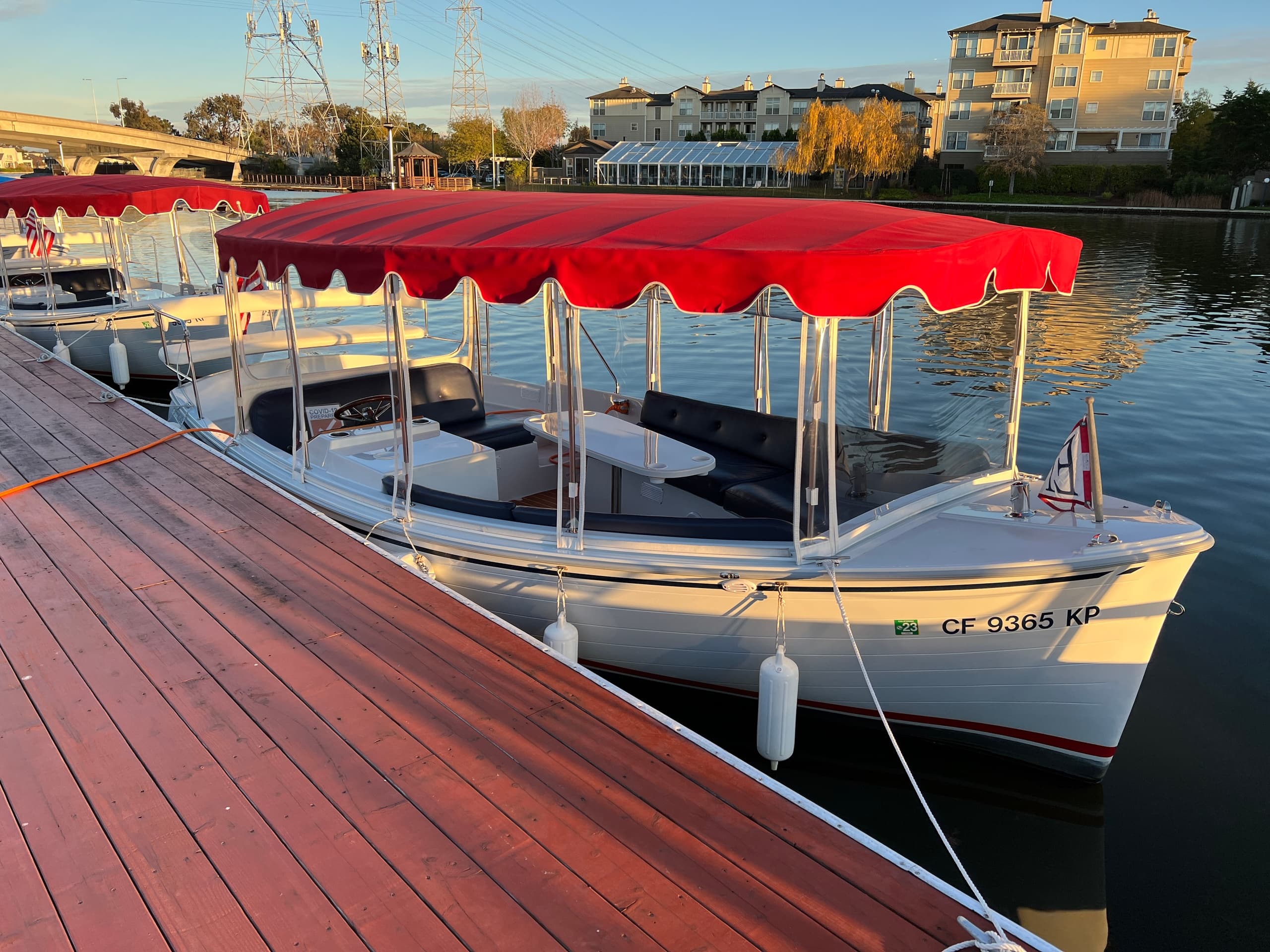 Electric Boat Rentals on Foster City Lagoon
