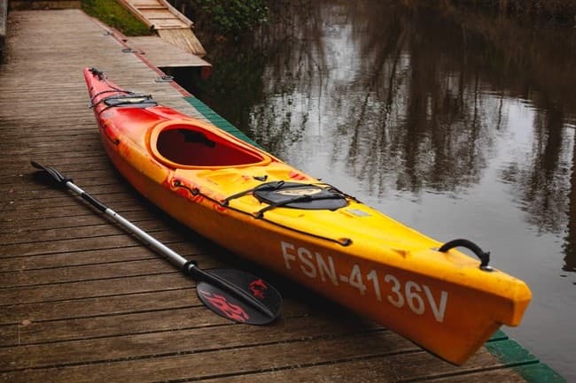 Solo Kayaking Adventures with Freizeit-Abenteuer GmbH in Leipzig