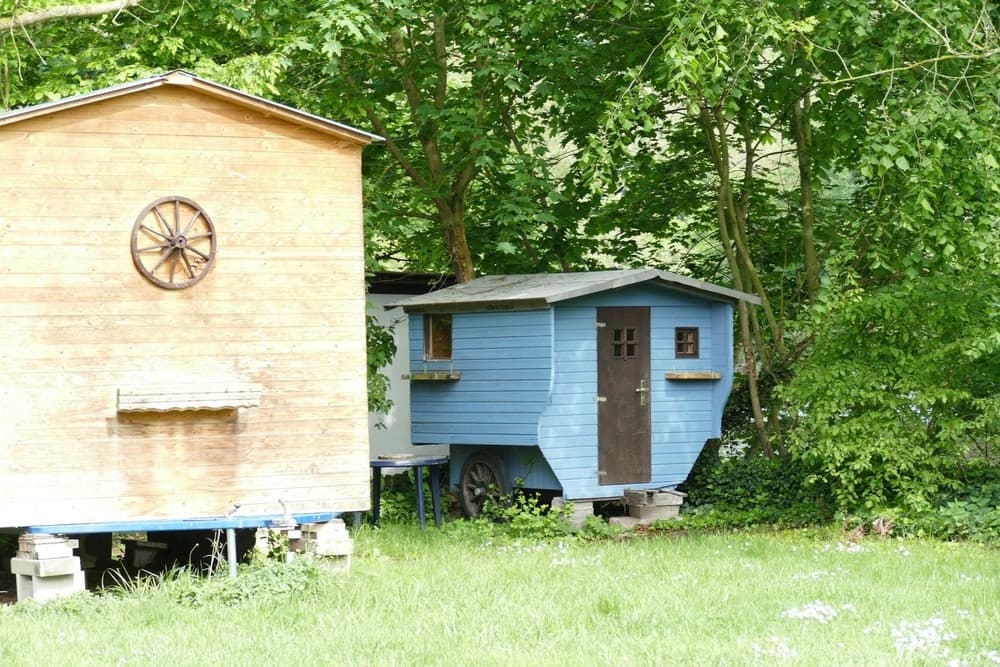 Unplug and Recharge: Two-Night Camping Retreat at Saalerastplatz in Thüringen