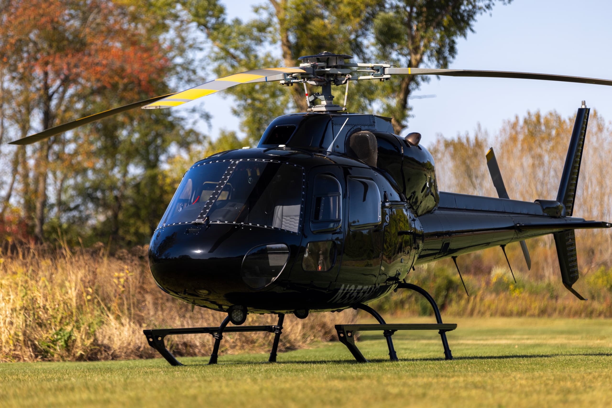 Luxury Chicago Helicopter Tour Over Schaumburg Skyline