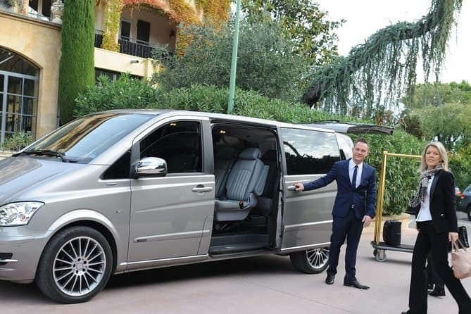 Private Transfer Service between Granada & Sevilla Travel