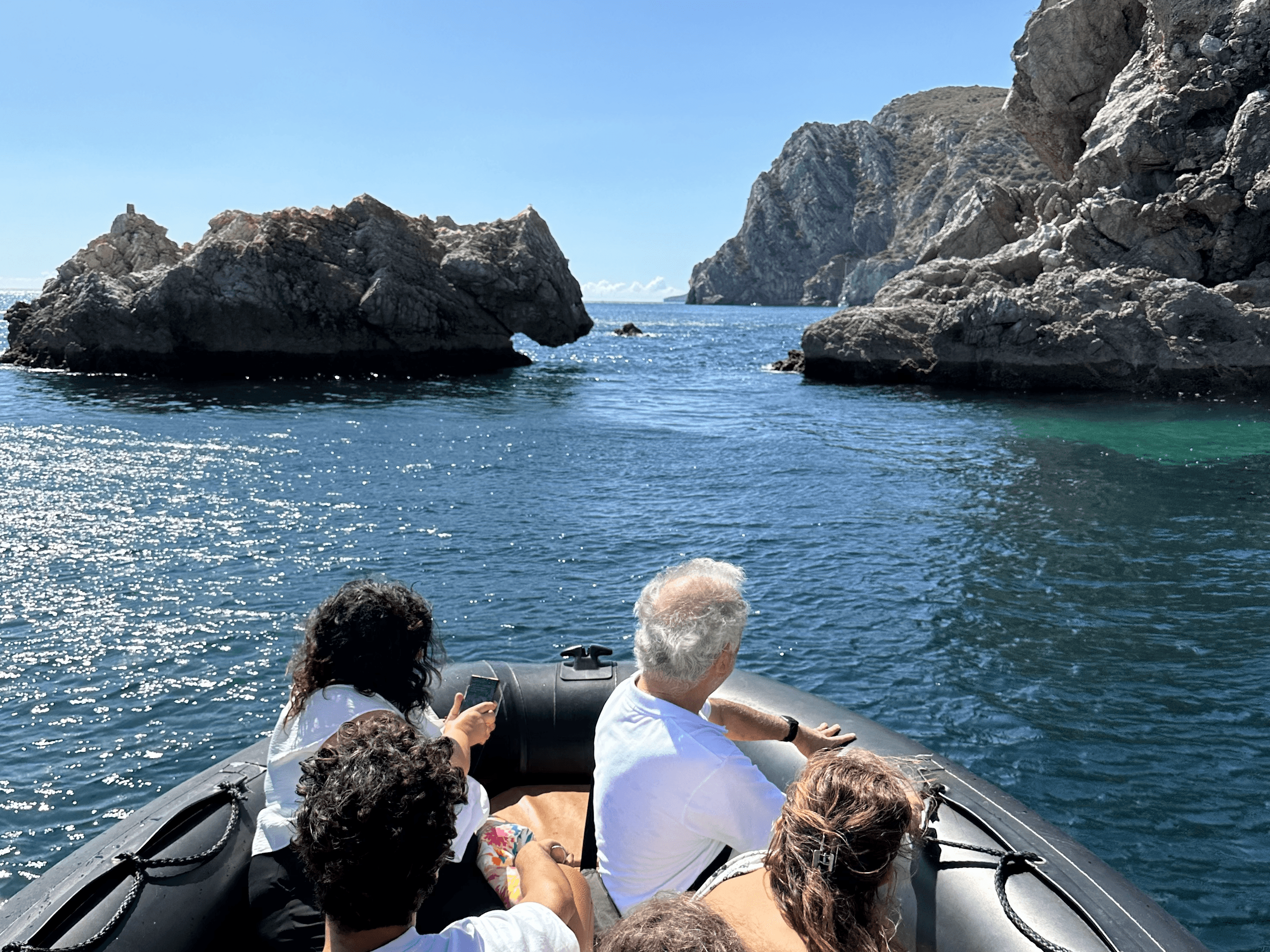 Costa Azul Boat Tours at Cabo Espichel by Bate a asa MT