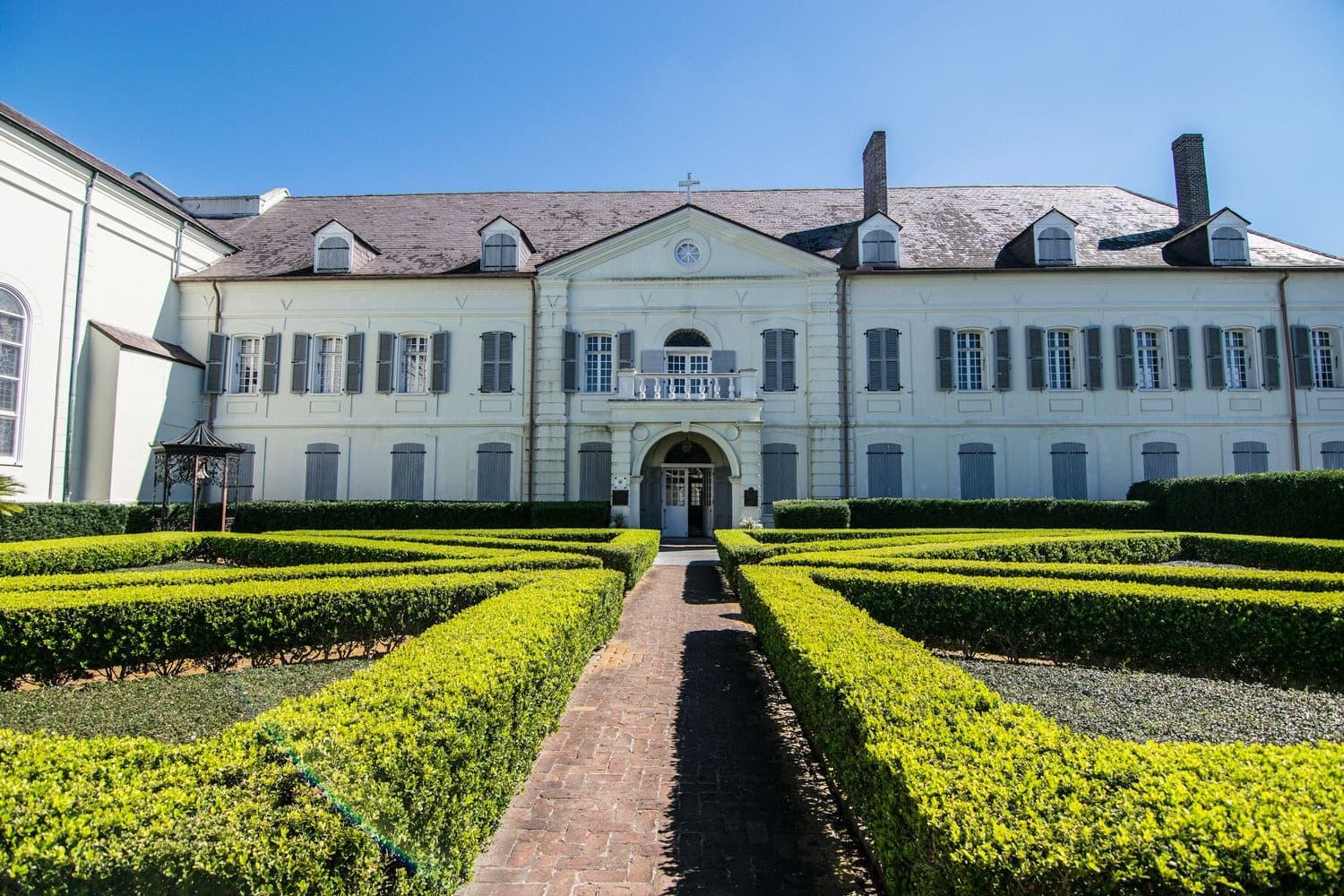 Explore New Orleans' Old Ursuline Convent Museum: A French Colonial Heritage Experience