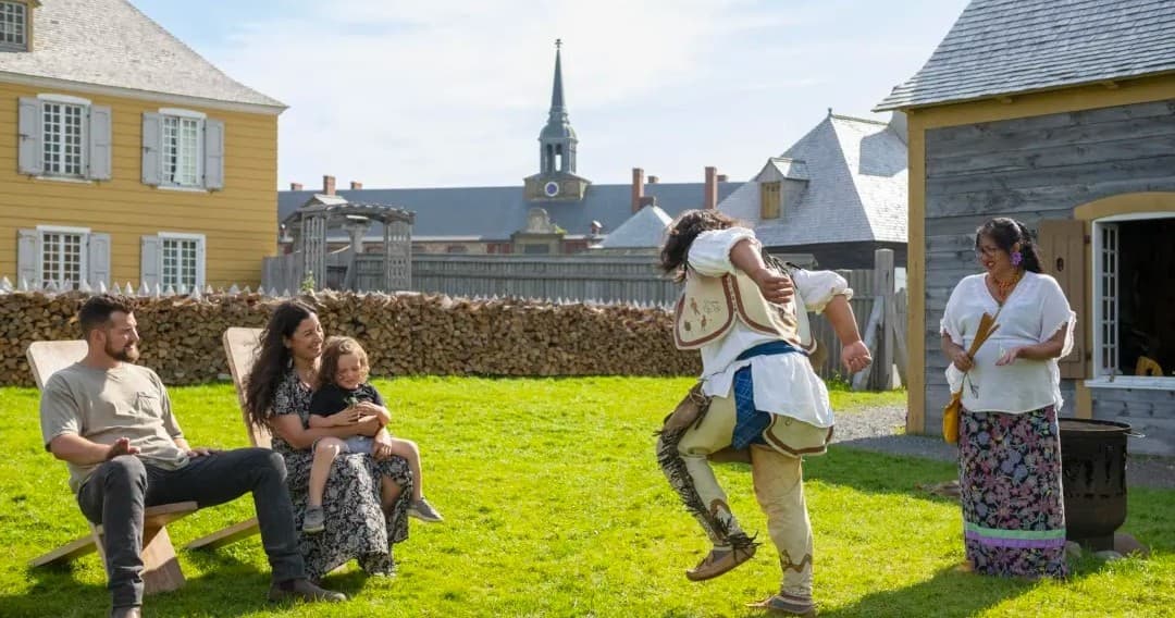 Explore Fortress of Louisbourg: Boat & Walking Tour in Sydney
