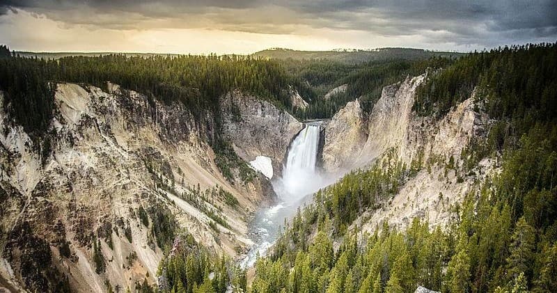 Explore Yellowstone's Lower Loop: Small Group Tour of Iconic Thermal Wonders and Scenic Vistas