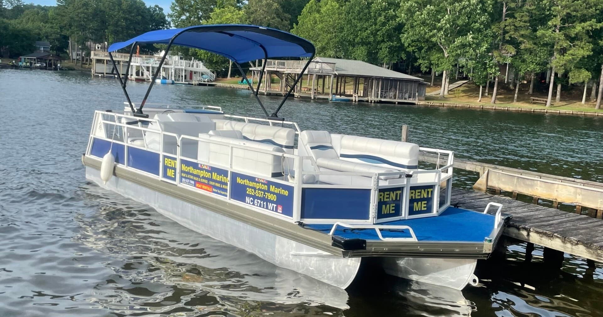 Lake Gaston 25' Tritoon Rental — 140 HP Pontoon for Groups on River Road