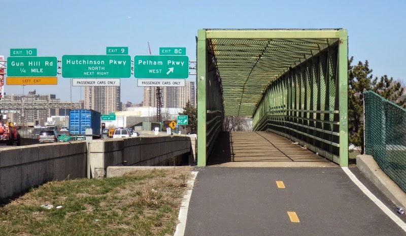 NYC Adventure eBike Tours: Manhattan to Bronx Greenway Ride