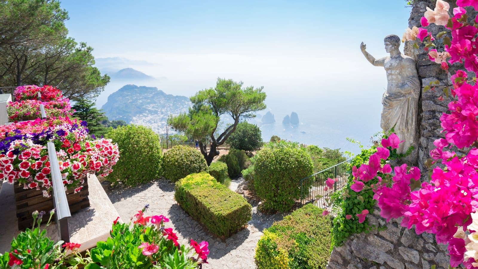 Private Boat Tours to Capri with CP Charter in Campania