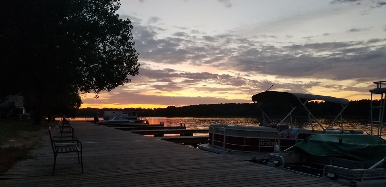 Sunset Glides on Lake Palestine: Two-Person Canoe Rentals in Frankston, TX