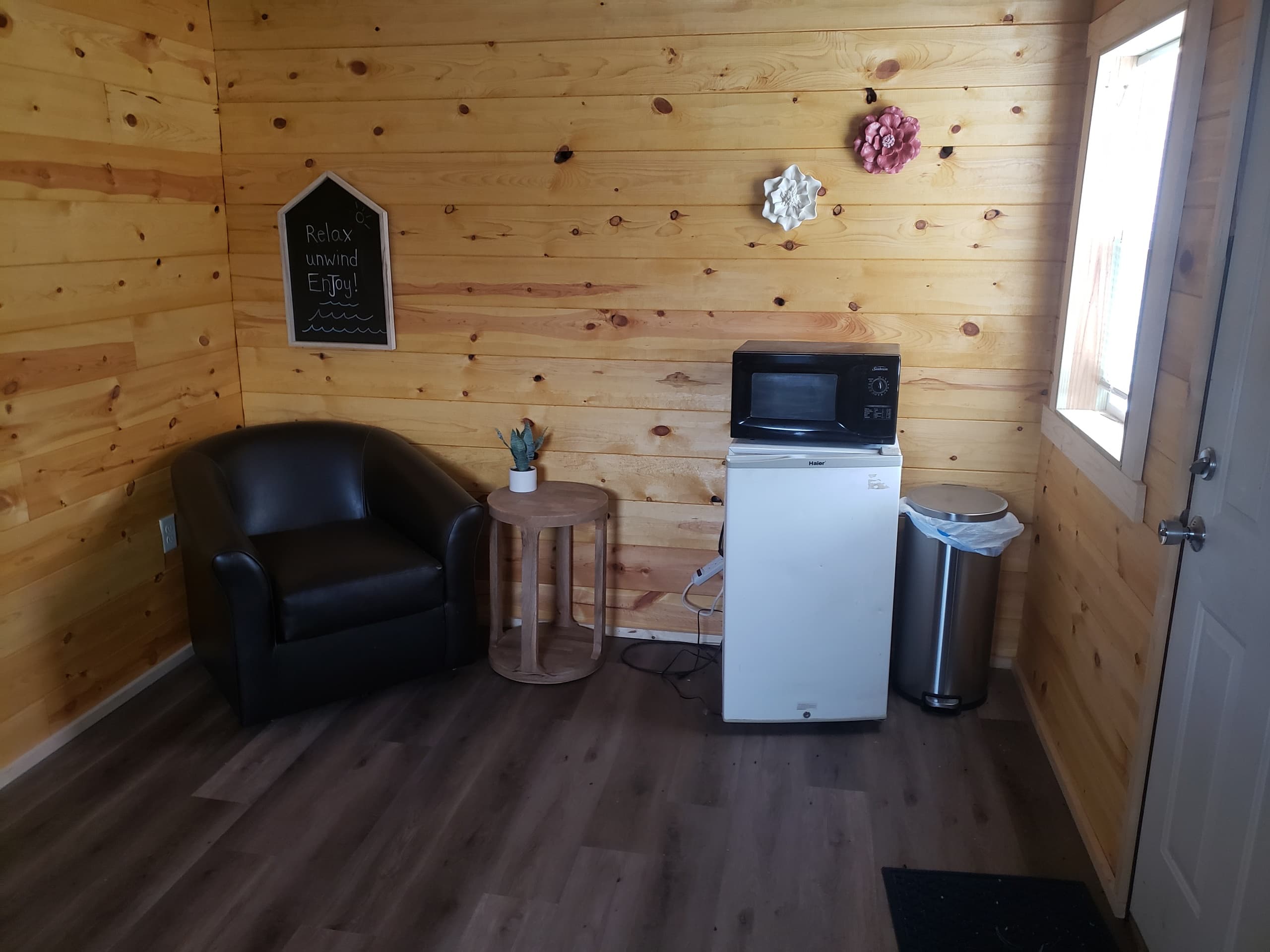 Cozy Studio A Cabin Rental Near Wisconsin River in Mauston