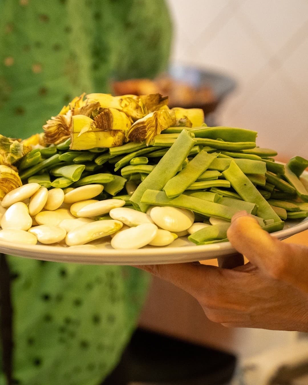 Shop, Cook, Share: Hands-On Paella Workshop at Mercat de Russafa in València photo 3