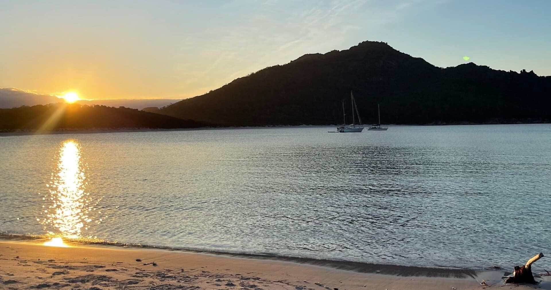 Wineglass Bay Wonders: Three-Day Freycinet Coastal Trek from Hobart