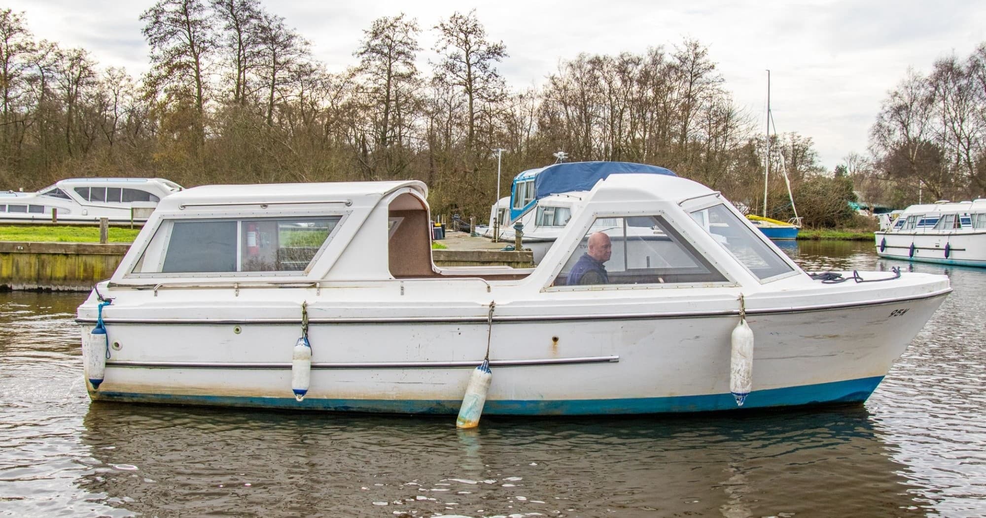 Water Activities: Picnic Boat Adventure at Wayford Marine