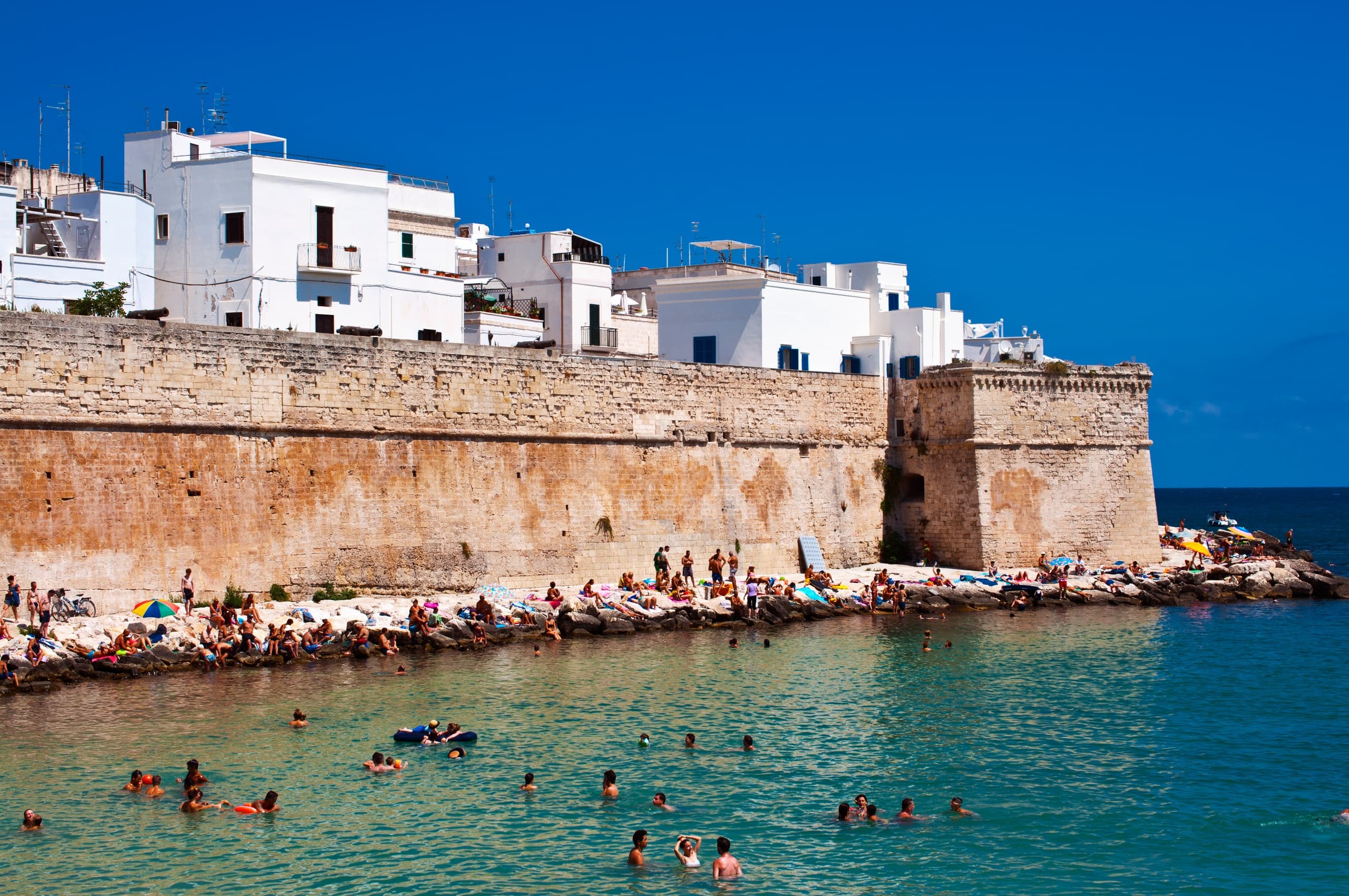 Sail Monopoli's Adriatic: 2-Hour Shared Boat to Santo Stefano and Hidden Coves