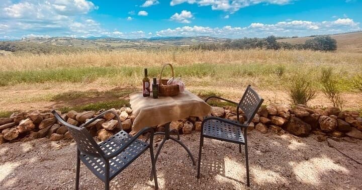 Land-Adventures & Farm Experiences: Tuscany Lunch Picnic