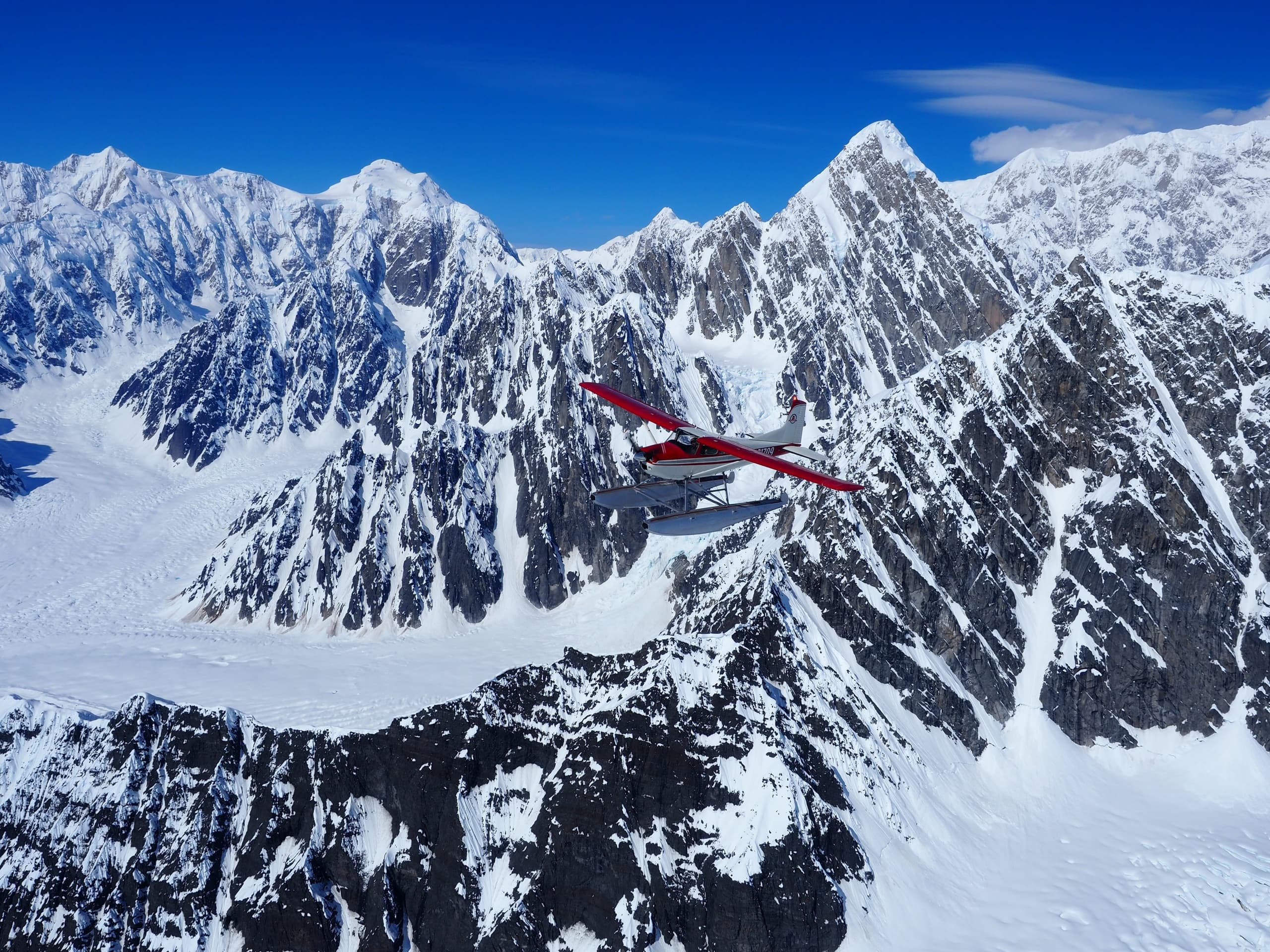 Ruth Amphitheater Flightseeing Tour with N2 Alaska in Talkeetna