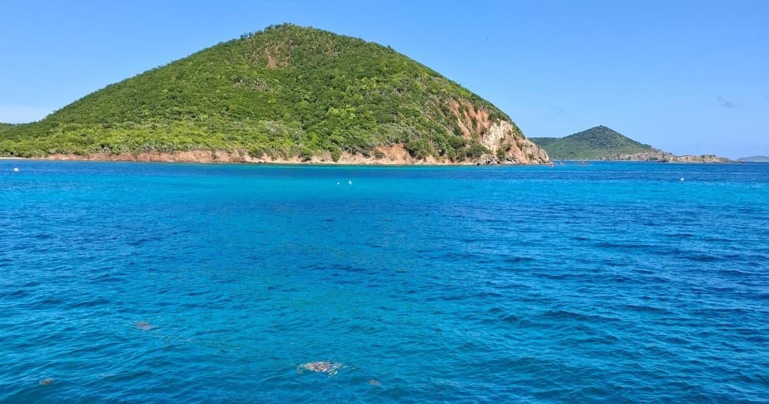 Private Yacht Charter in the U.S. Virgin Islands: Full-Day Snorkel & Island-Hopping