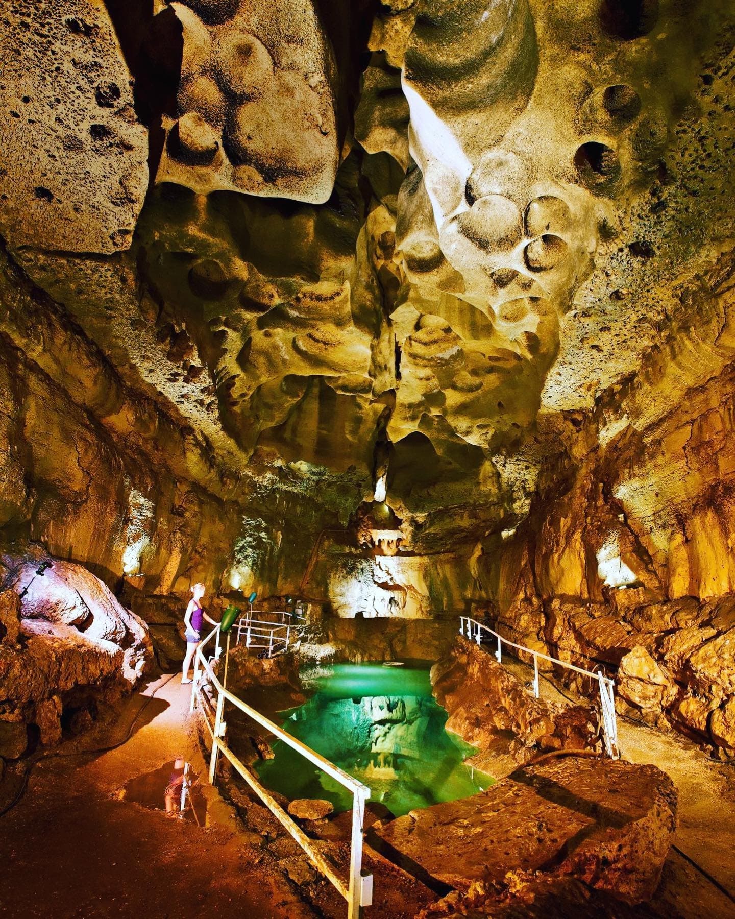 Cascade Caverns Cave Tours: Daily Downunder Adventures