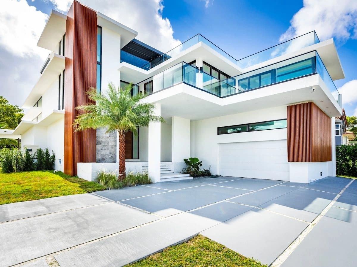 Villa Reverie Miami Shores Waterfront Villa with Rooftop Deck & Private Dock