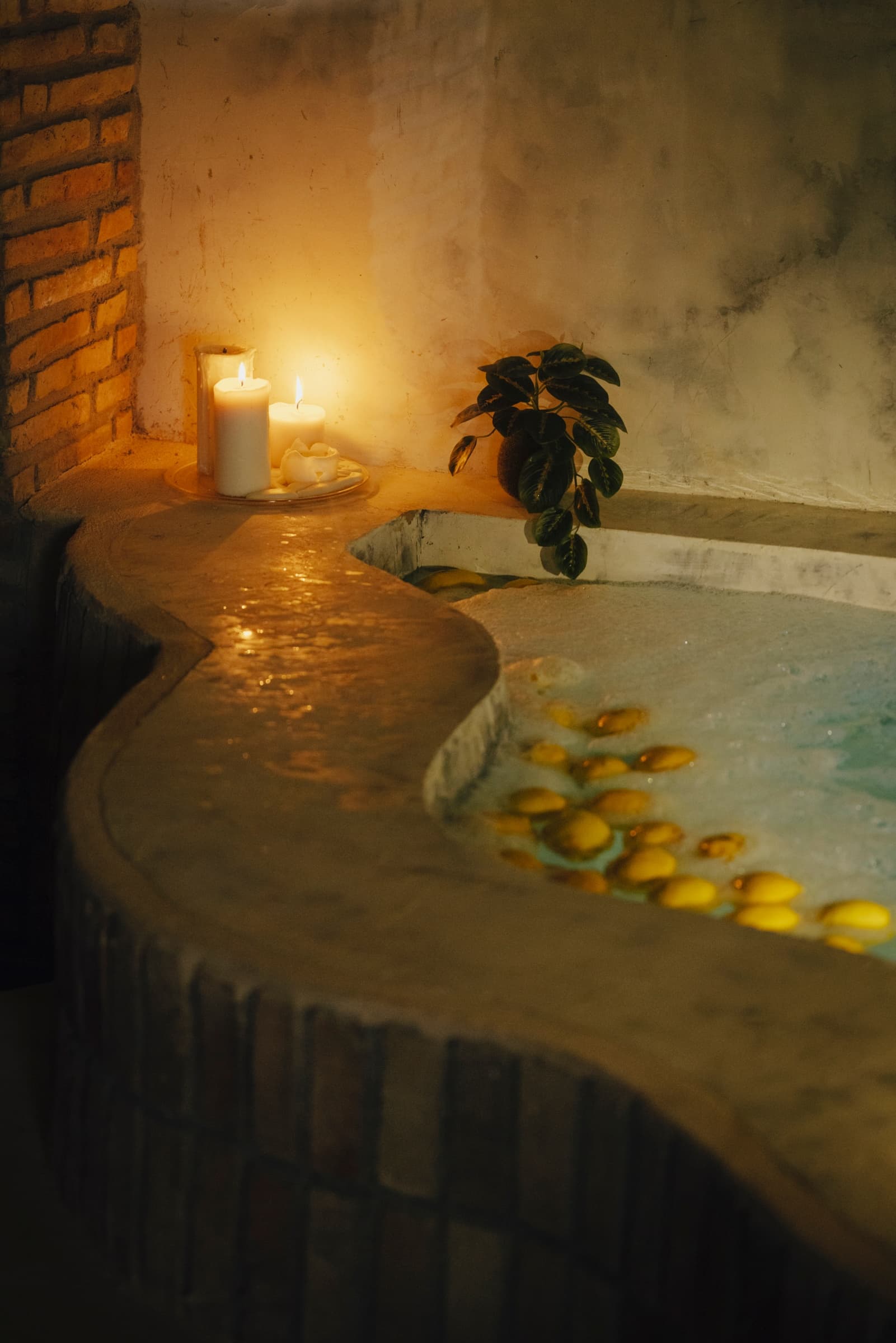 Relaxation & Wellness at Oasis Spa Sevilla in Esquina