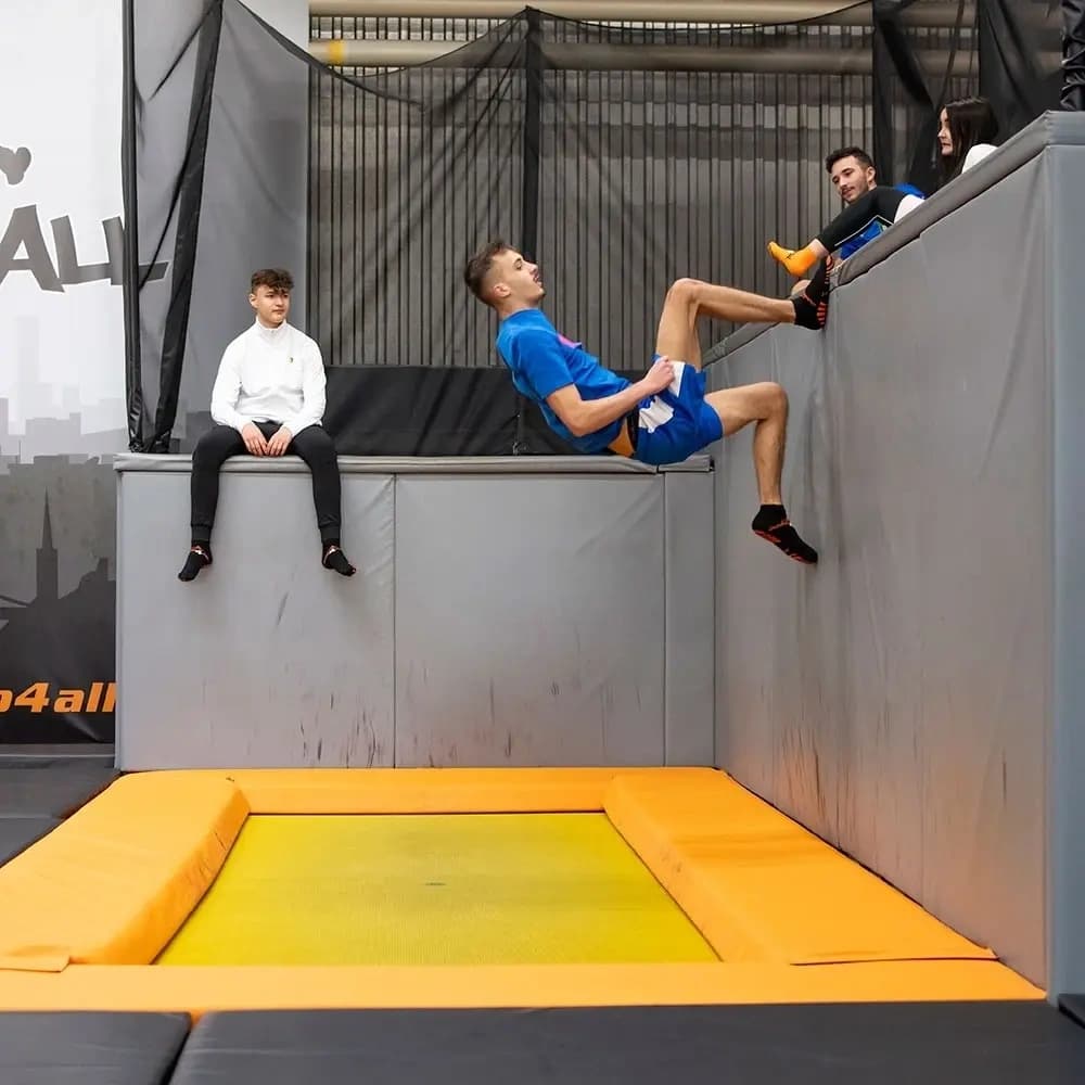 Langenzenn Trampoline Park: 90-Minute Schulgruppenticket for School Groups