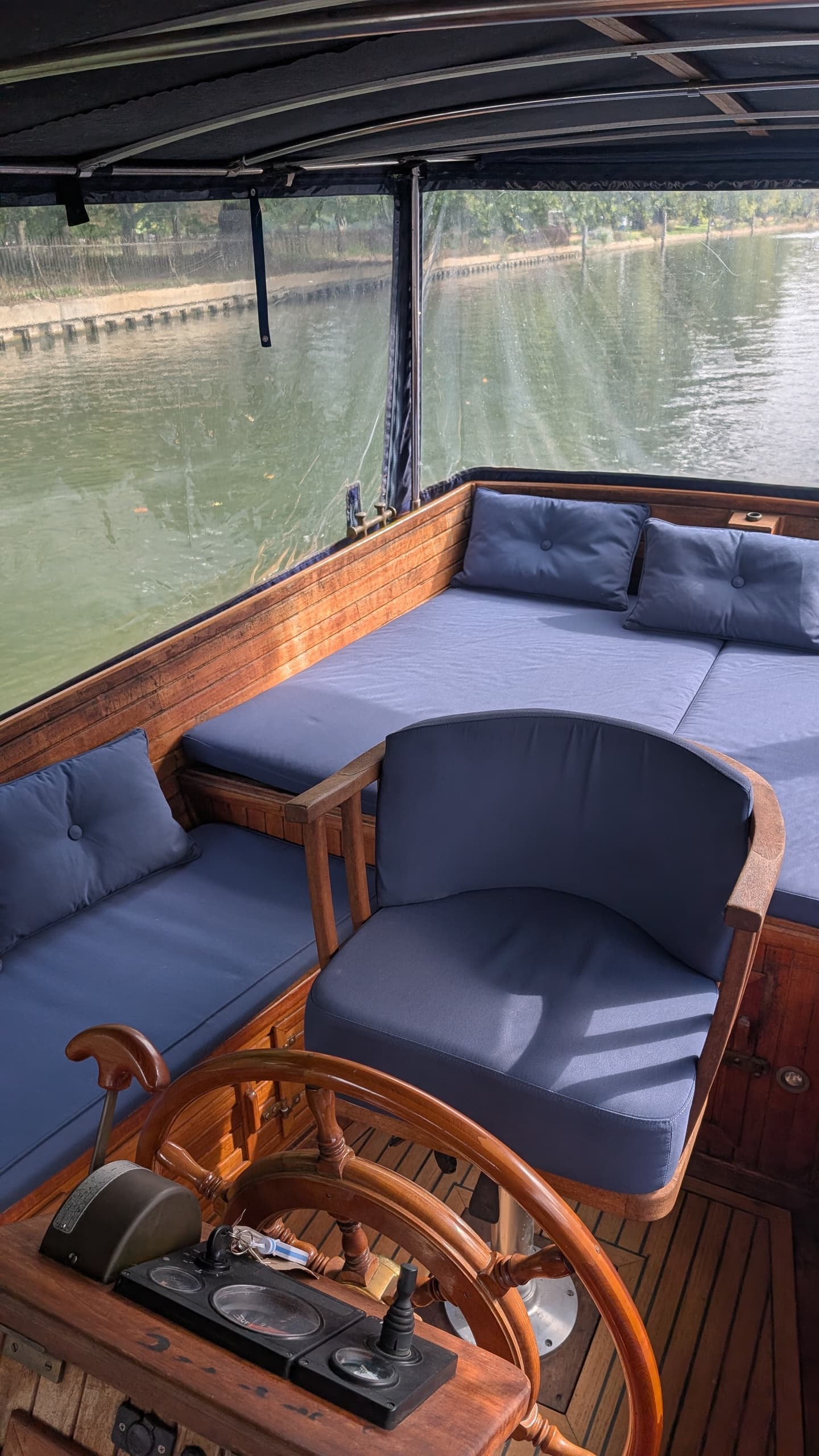 Private Thames Cruise From Marlow: Luxury Boat Charter for Up to 12 Guests photo 3