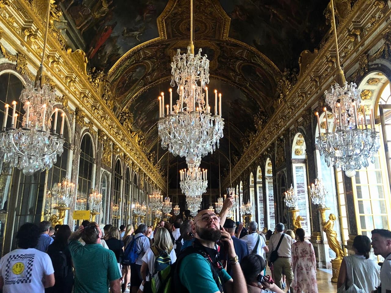 Versailles Guided Palace & Gardens Tour by Walks in Europe