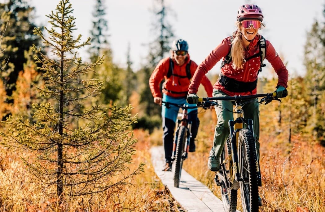 Overnight E-Fatbike to Lake Pöyrisjärvi — Lapland Tundra Ride from Sirkka