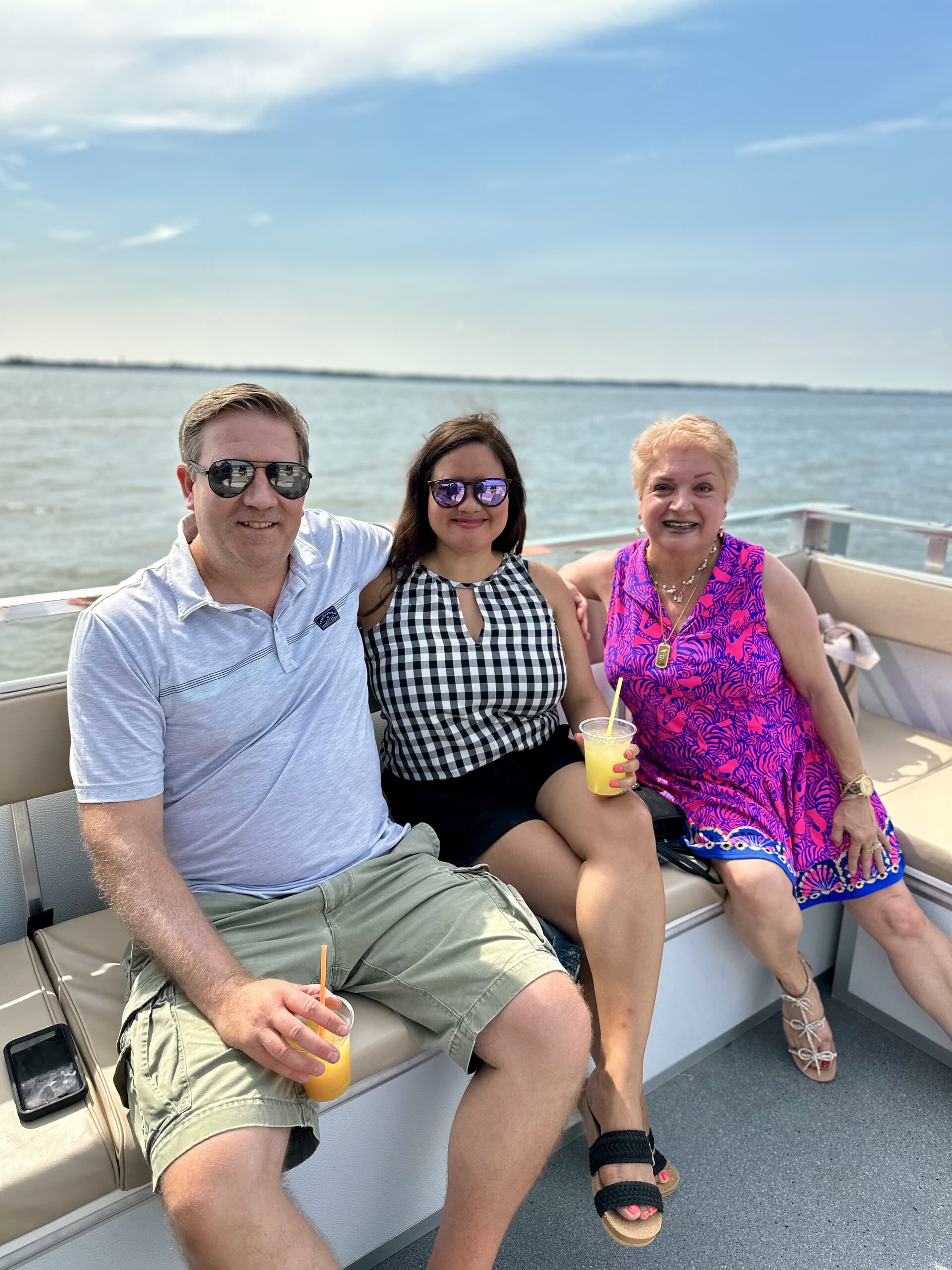 Happy Hour Cruise Wilmington Riverfront: 1-Hour Cocktail Cruise on the Christina River photo 2