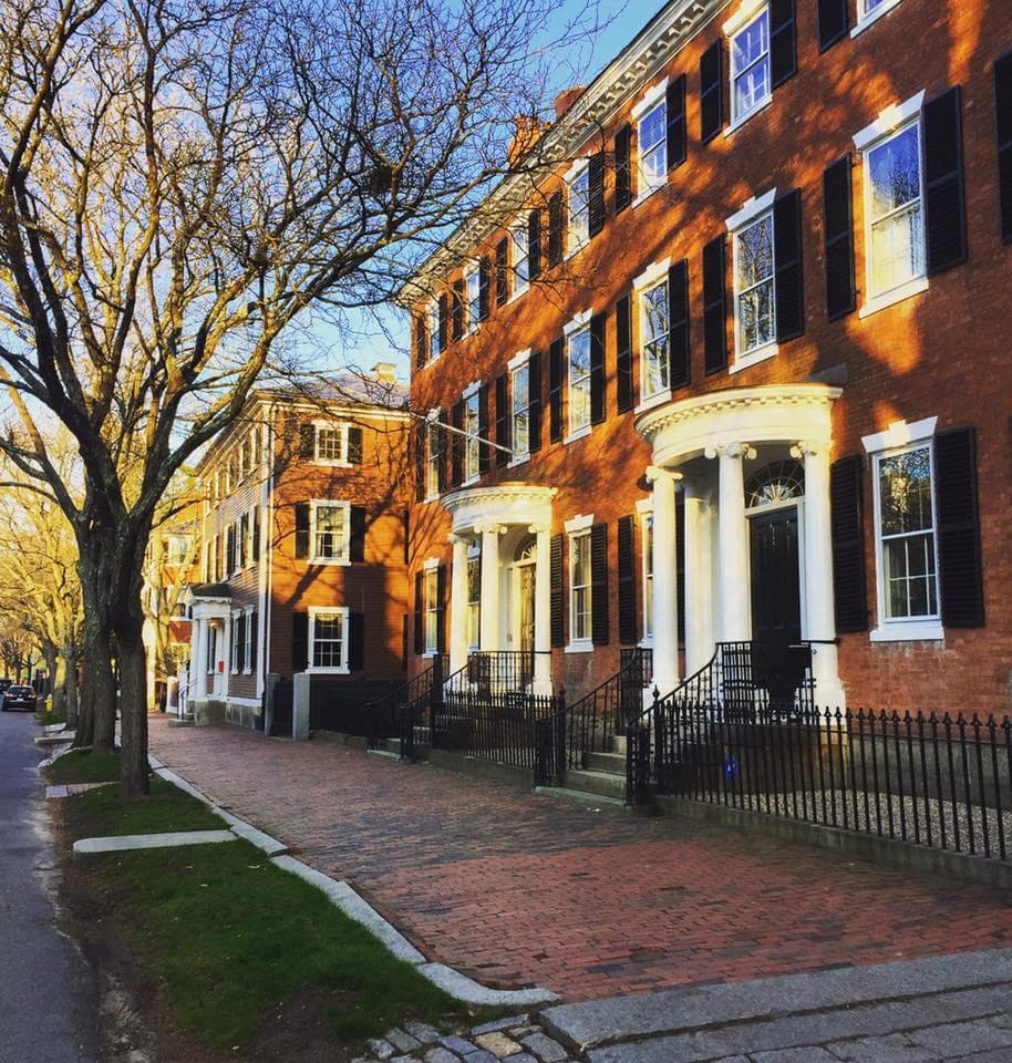 Historic brick rowhouses on a Salem street for walking tours