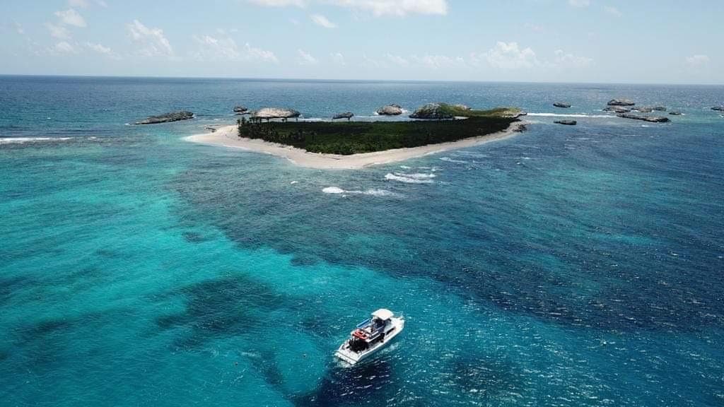 Aerial view of tropical Puerto Rico island and turquoise bay