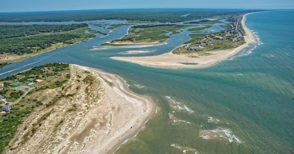 Soar Above Southport: The Ultimate Beach Lover Helicopter Experience