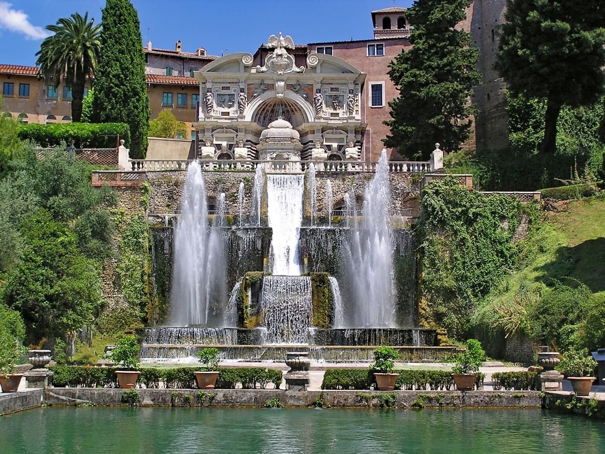 Guided Tour of Tivoli’s Villas with Discovery Tours on the Amalfi Coast